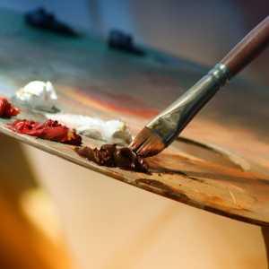 Different Types of Strokes You Learn in Oil Painting Classes