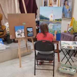 Exploring The Basics Of Perspective In Art Classes For Kids