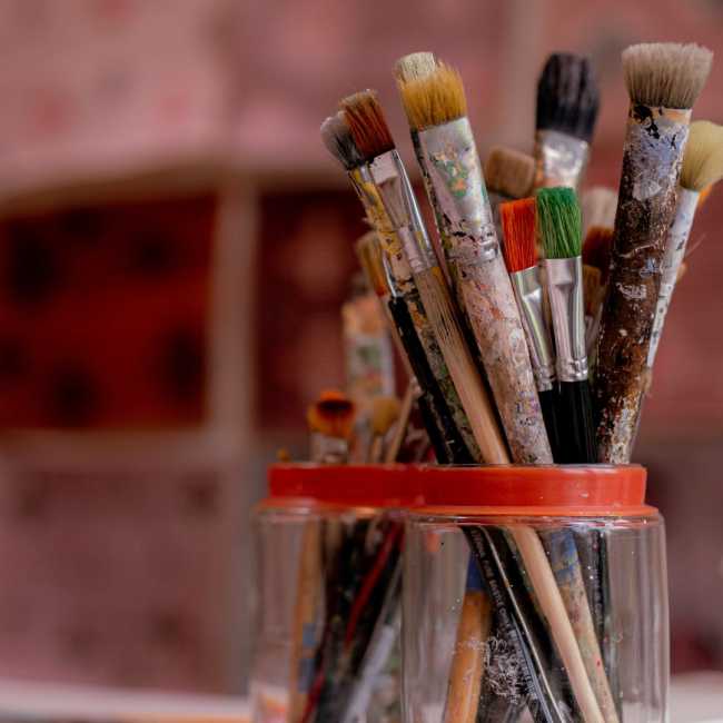 Must-Have Brushes For Your Oil Painting Classes